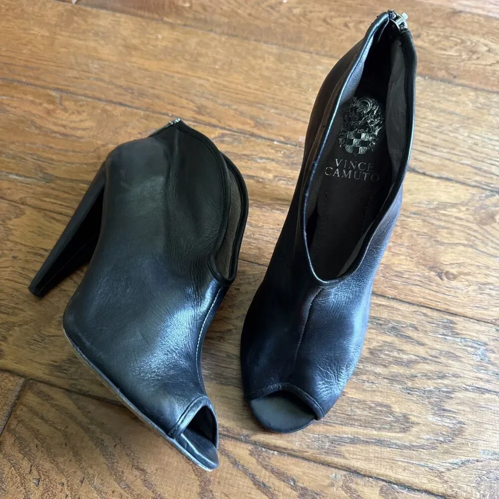 Vince Camuto Peep Toe Leather Shooties VC AMBER Booties Size 7.5 B Black Silver